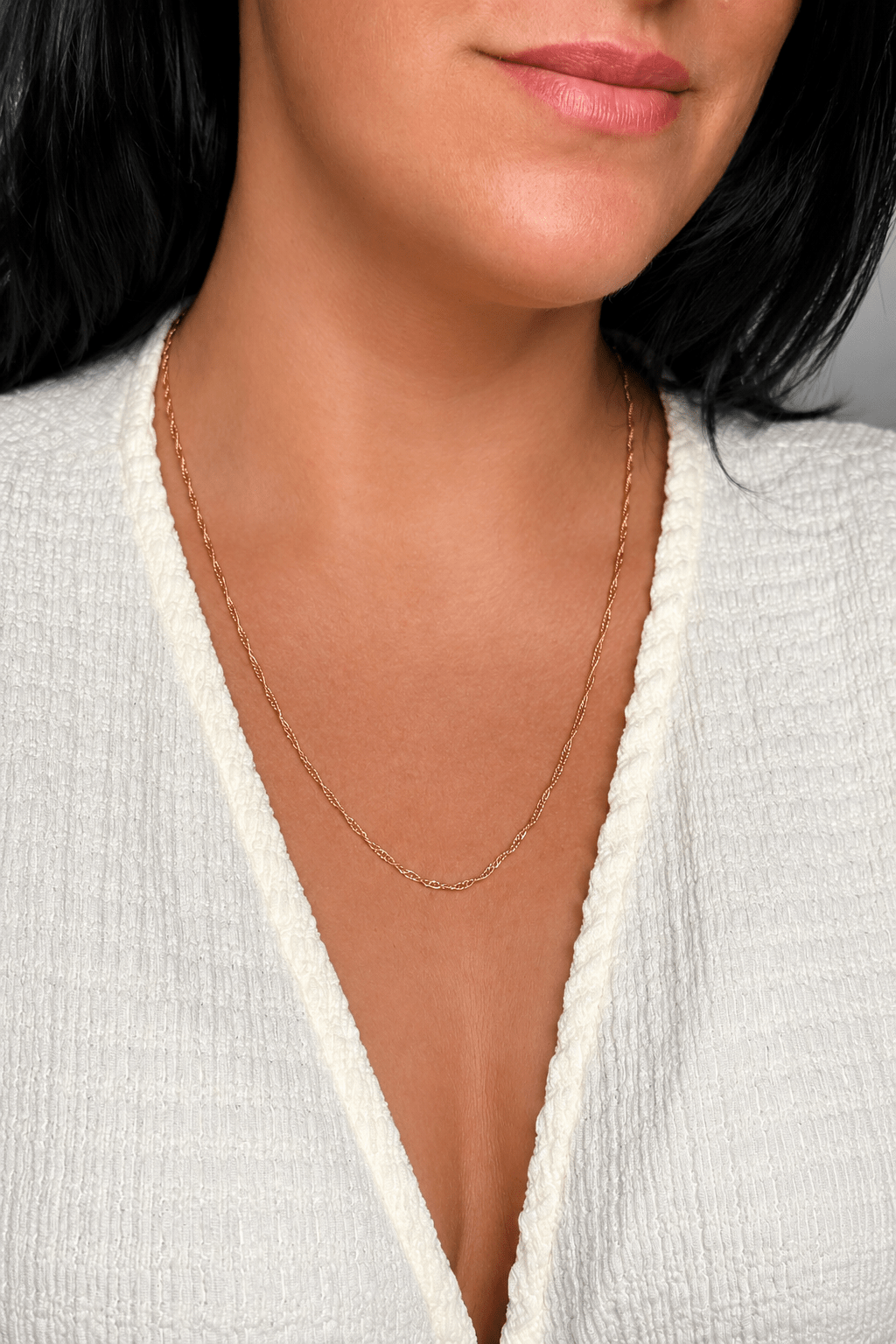 Alise – 18k apzeltīta vītā ķēdīte sievietēm (60 cm) apzeltītas rotaslietas sievietēm